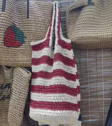Crochet Stripe Coch Bag Siopa Gwellt Papur wedi'i wneud â llaw