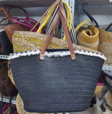 Bag traeth gwehyddu papur du gyda les
