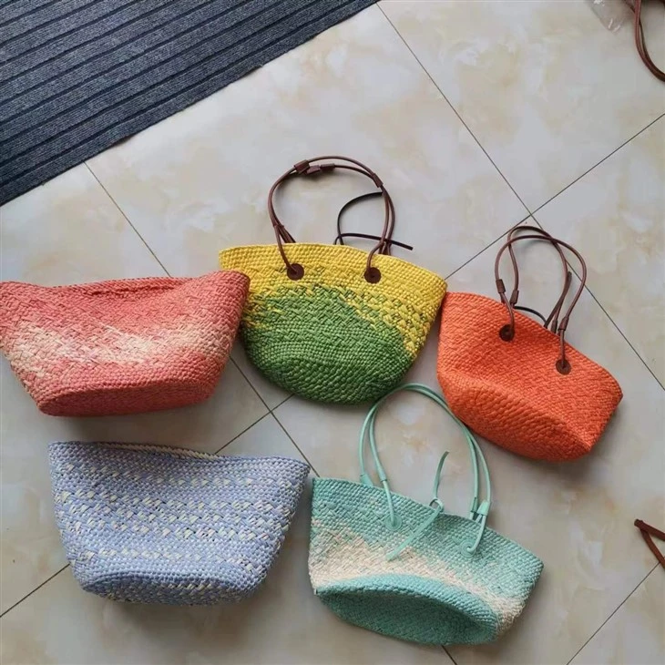 Bag gwehyddu papur lliwgar gyda dolenni PU