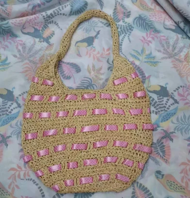 Bag ysgwydd gwellt crosio papur rhuban