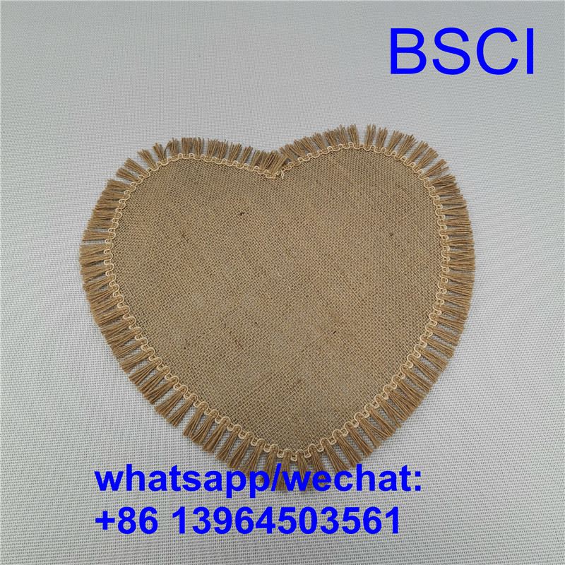 Matiau bwrdd crwn gyda thaselau